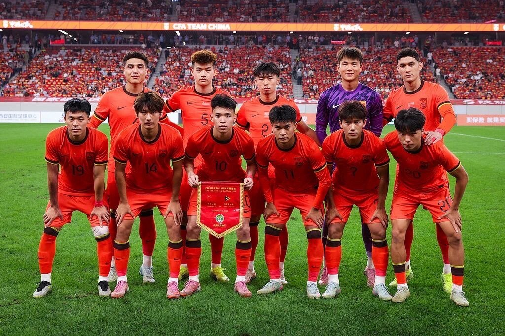 郑钦文澳网,首战告捷,连下两局击,明发彩票开奖查询,开奖结果,互动预测平台,实时开奖,手机开奖查询