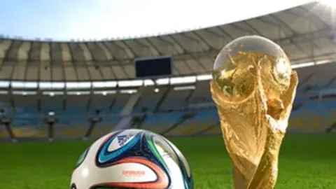 德甲焦点战：弗赖堡迎战云达不莱梅，精彩对决一触即发，比分揭晓！